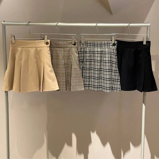 Kuzuwata Solid Color Plaid High Waist Button A-Line Mini Skirts Early Autumn New Faldas Mujer Moda 2023 Pleated Jupe Culottes